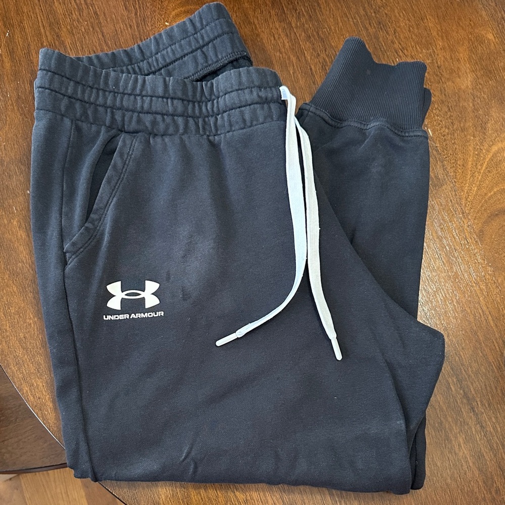 Under Armour Woman’s Black Sweatpants